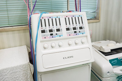 干渉電流型低周波治療器