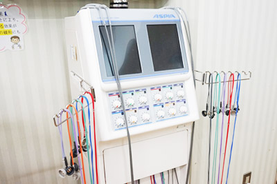 複合電気刺激治療器